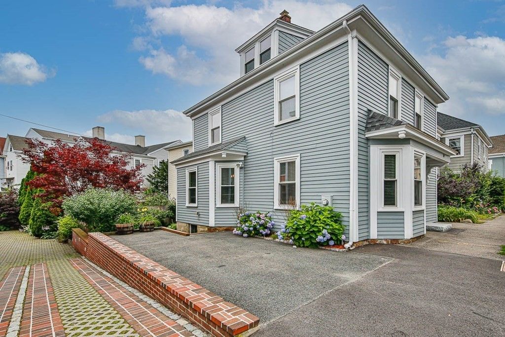 29 Stone St, Beverly, MA 01915