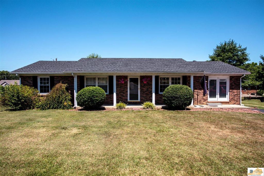 210 Center St, Columbia, KY 42728 Trulia