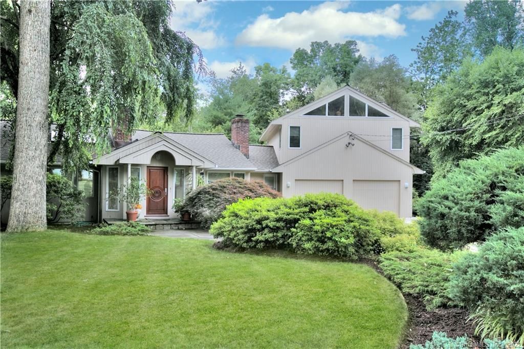 6 Manor Dr, Westport, CT 06880 See Estimated Value