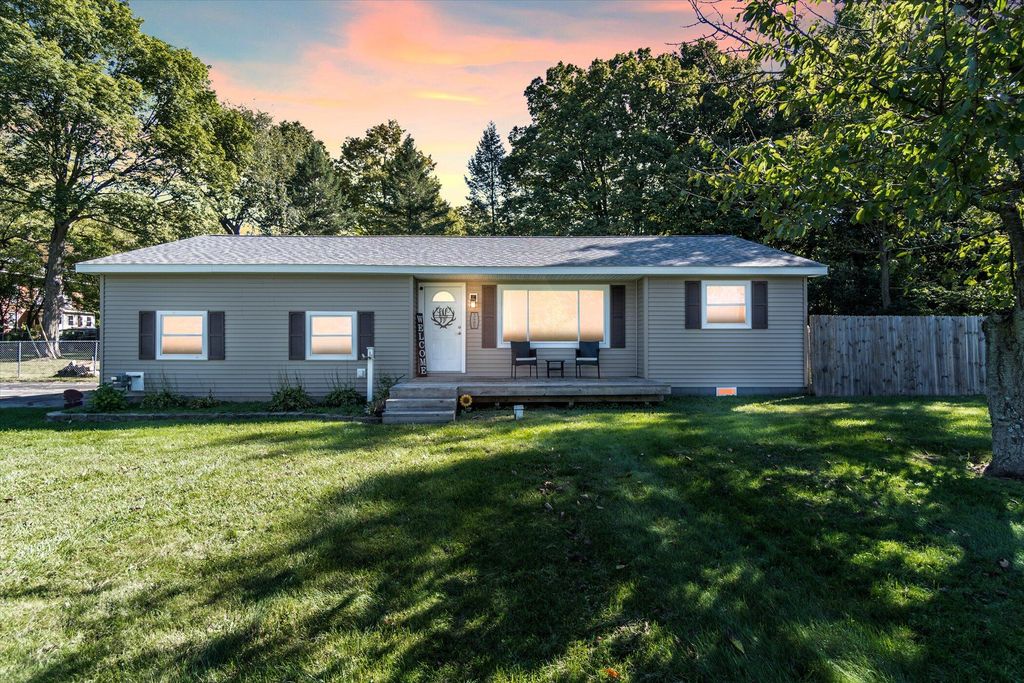 325 N Portage Rd, Jackson, MI 49201
