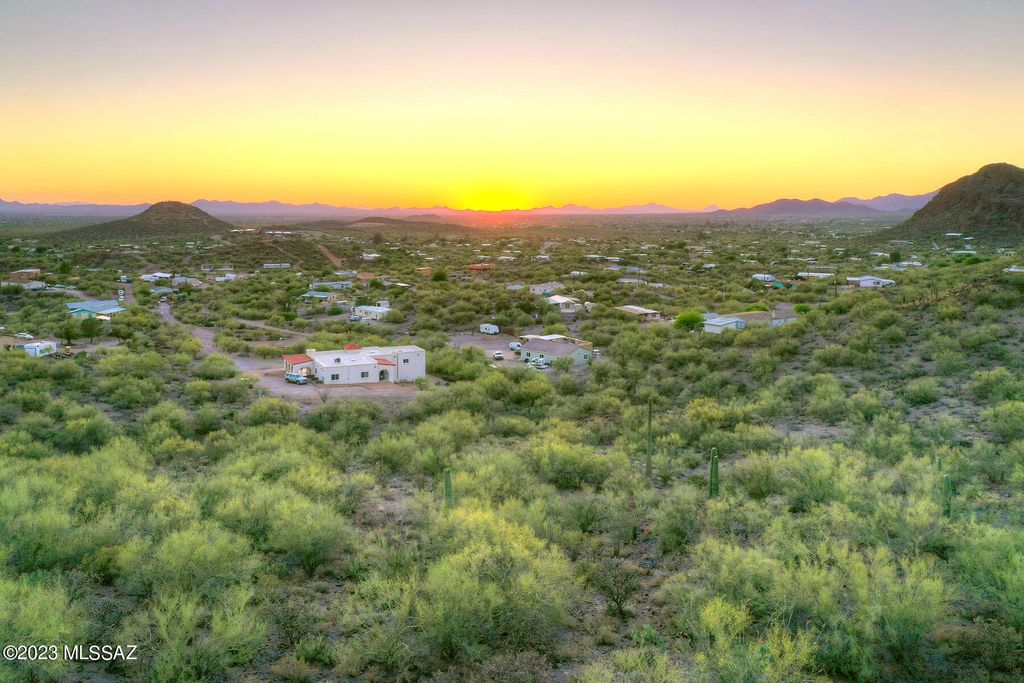 S  Villa Sueno Lejos, Tucson, AZ 85746