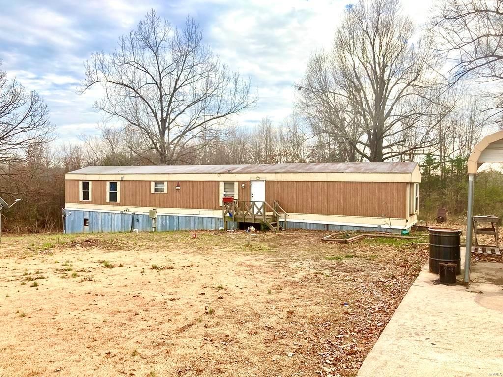 1104 County Road 302, Poplar Bluff, MO 63901