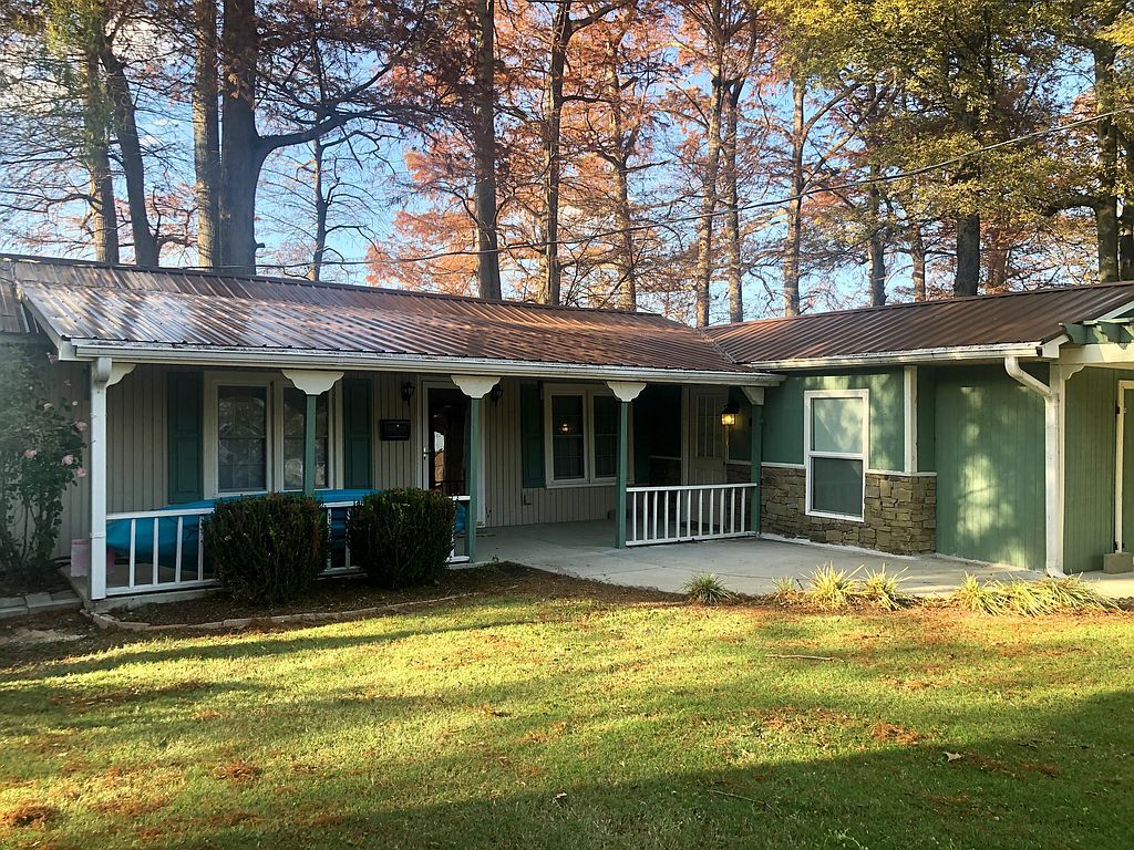 1171 Lake Dr, Hornbeak, TN 38232 1 Bed, 1 Bath SingleFamily Home