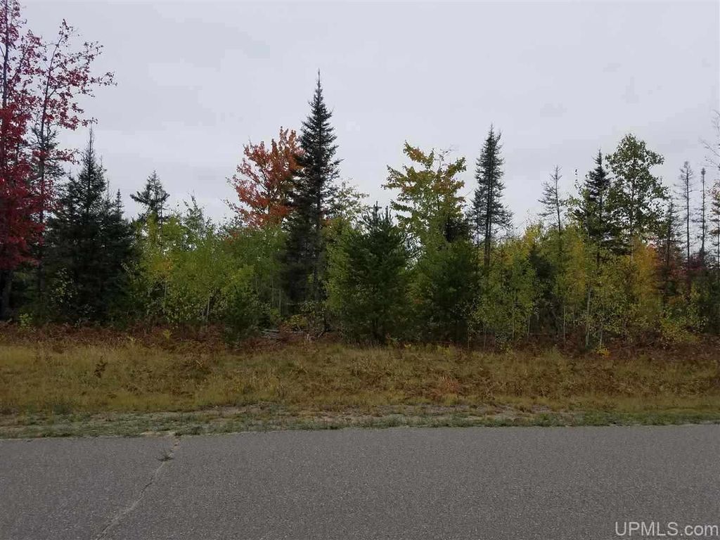 Greenwood Lake Dr 18, Ishpeming, MI 49849 Trulia