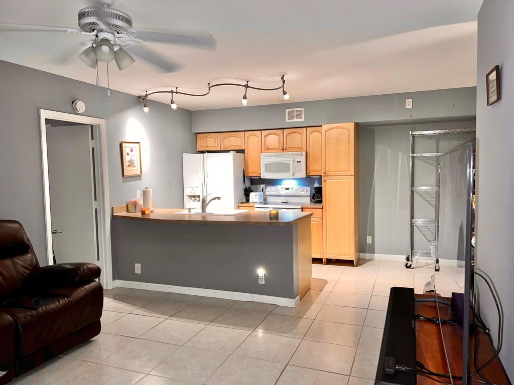6426 Chasewood Dr #C, Jupiter, FL 33458