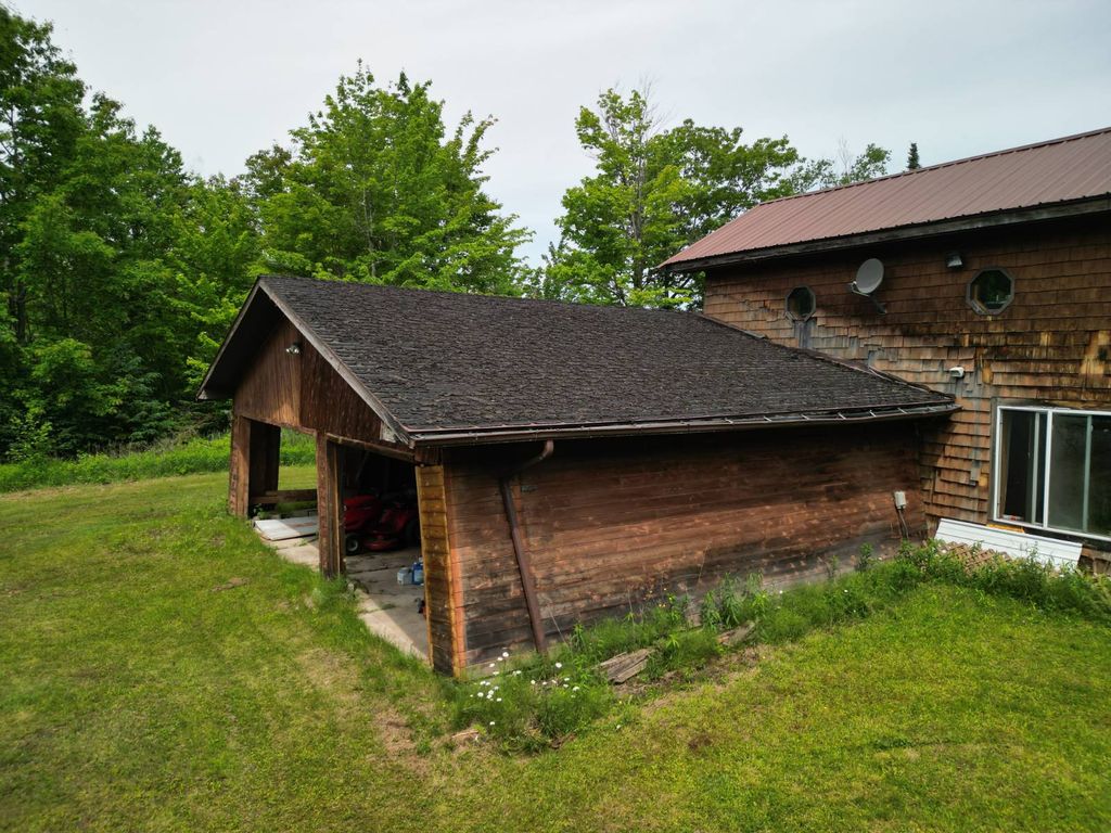view 11th full size image of this home
