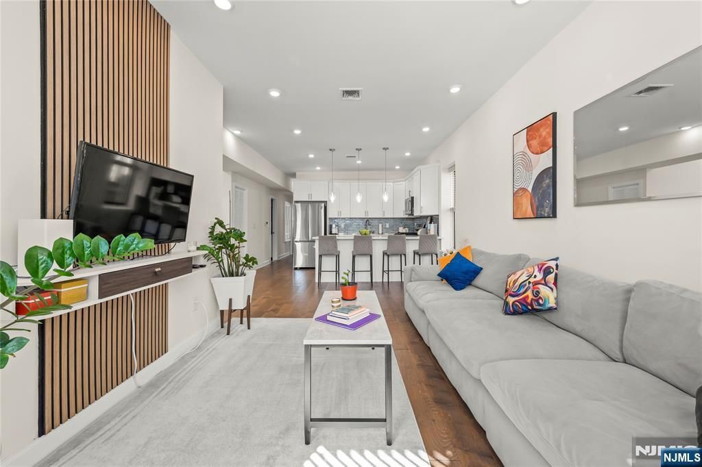 21 Concord St #2, Jersey City, NJ 07306 MLS# 25035977 Trulia