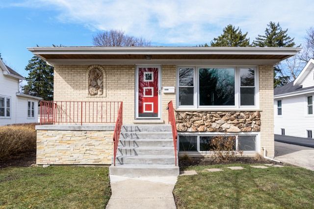 1080 E Prairie Ave, Des Plaines, IL 60016