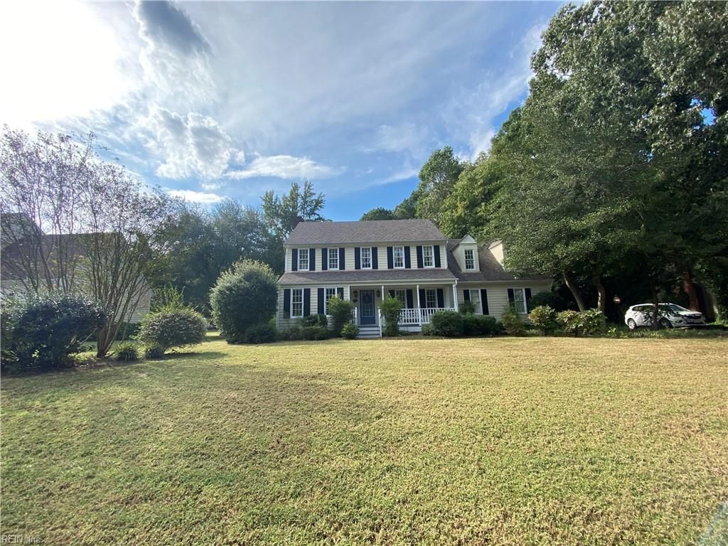 207 Winterberry Ln, Smithfield, VA 23430