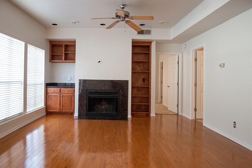 4104 N Hall St #217, Dallas, TX 75219
