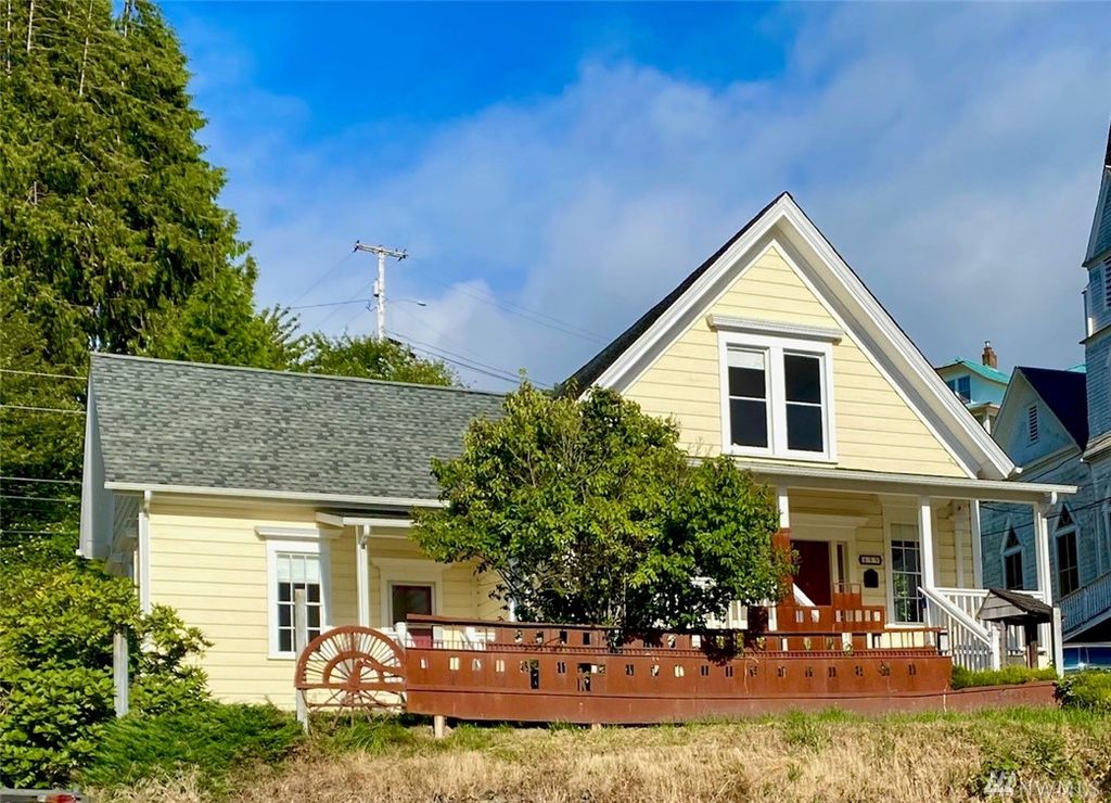 99 Main, Cathlamet, WA 3 Bed, 2 Bath SingleFamily Home 28 Photos