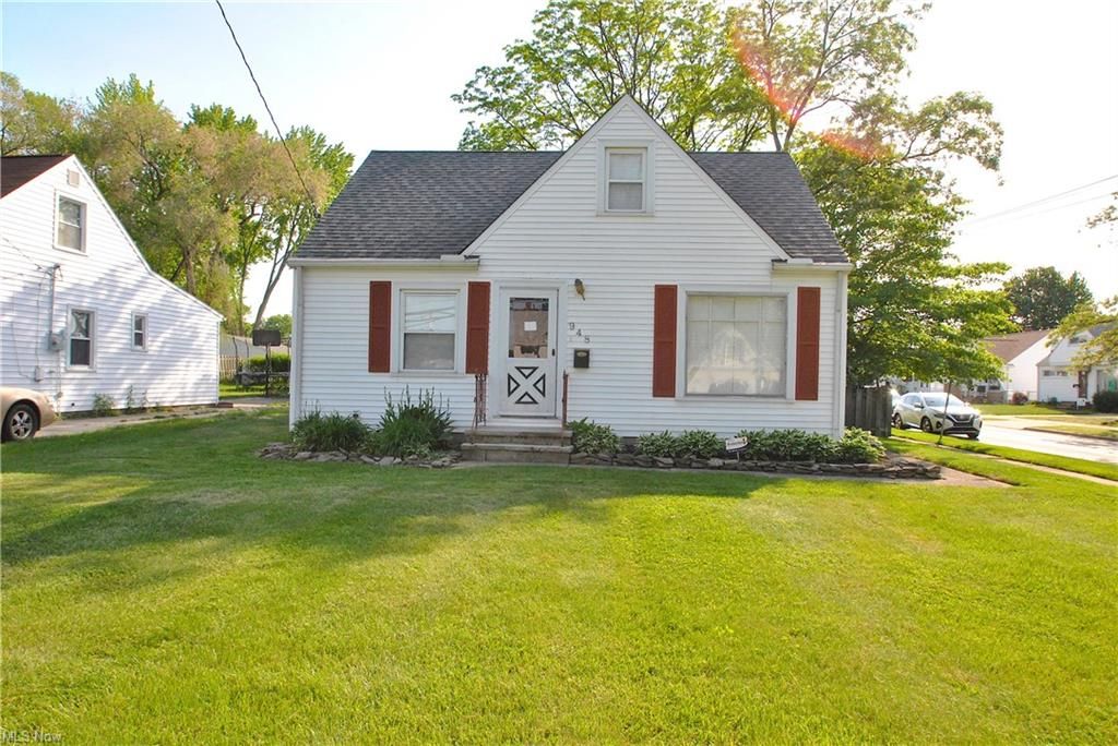 948 Worden Rd, Wickliffe, OH 44092