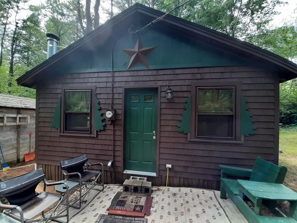 801 Browns Ridge Road, Ossipee, NH 03864