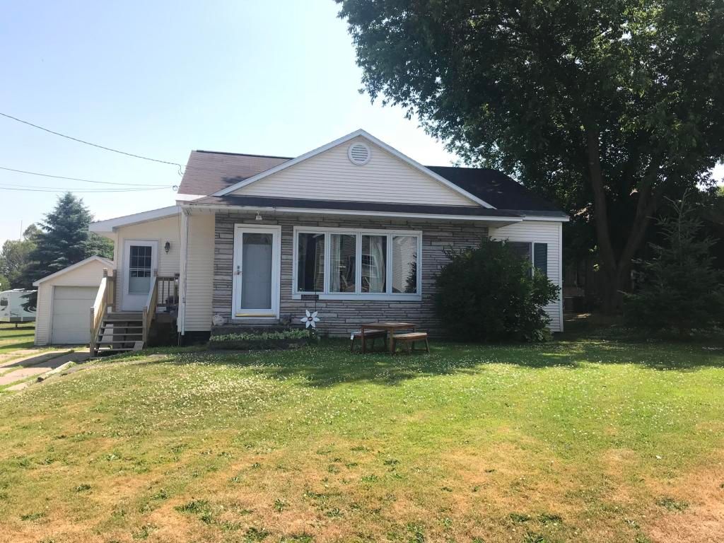 1203 Seymour St, Sault Sainte Marie, MI 49783 Trulia