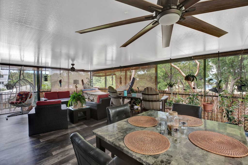 135 S Rolling Hill Rd, Tavernier, FL 33070