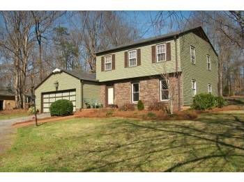 50 Woodwind Dr, Spartanburg, SC - 3 Bed, 2.5 Bath Single-Family Home