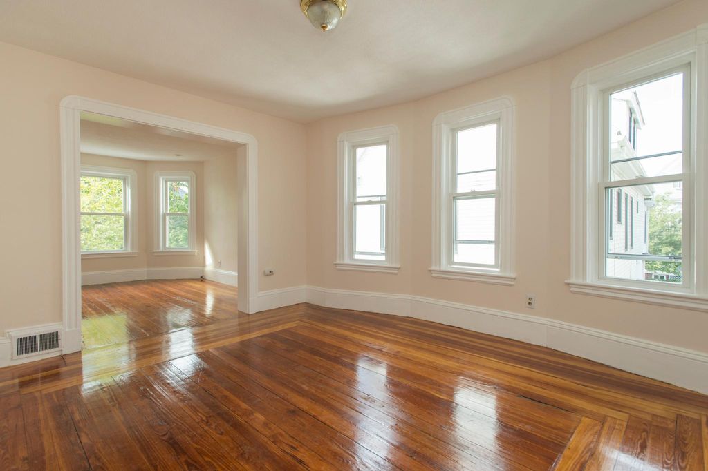 49 Burnside Ave, Somerville, MA 02144
