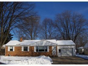 1250 Rockdale St, Green Bay, WI 54304