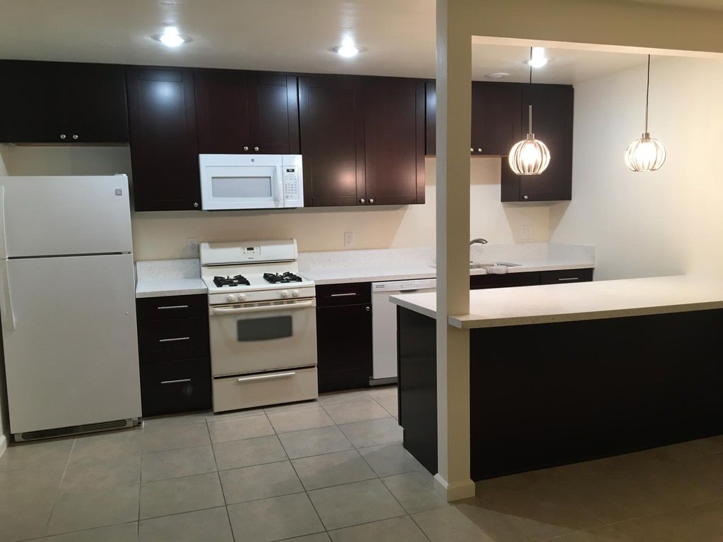 6766 Kelly St #3, San Diego, CA 92111