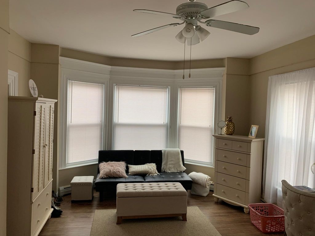 52 Bramhall St #4, Portland, ME 04102