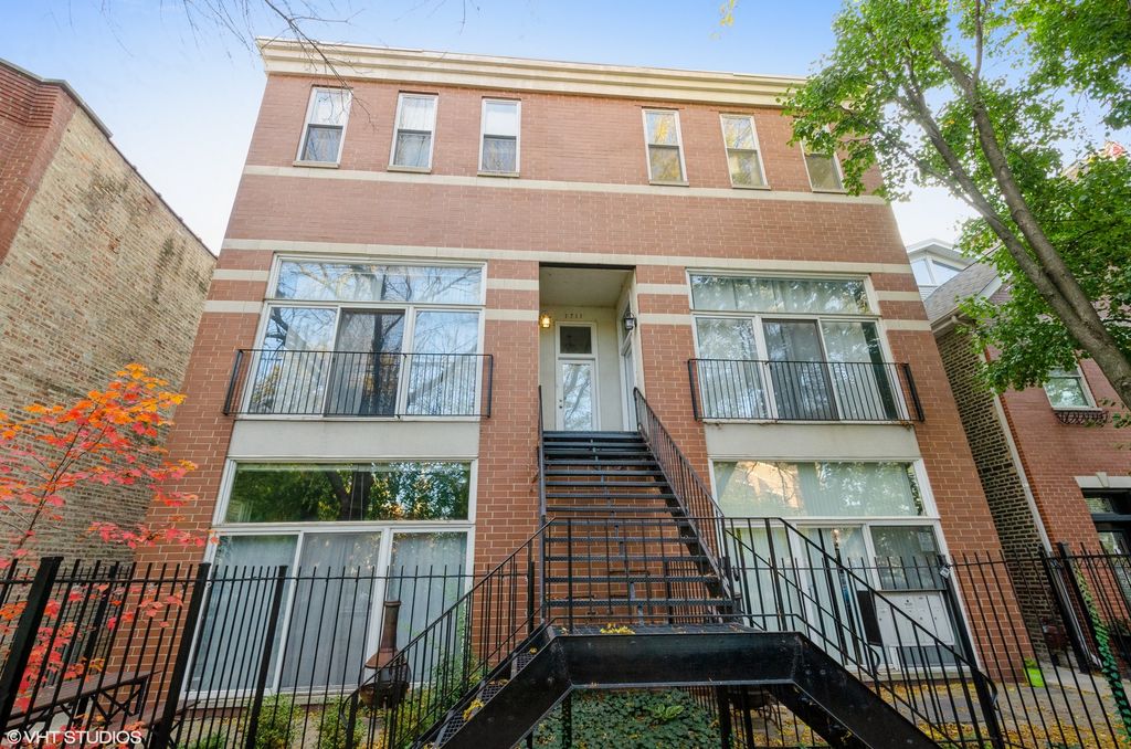 1711 N Hoyne Ave #2N, Chicago, IL 60647