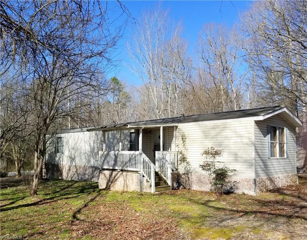 2660 Forest Park Dr, Randleman, NC 2 Bed, 2 Bath Mobile