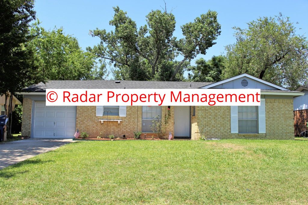 605 Shorecrest Dr, Garland, TX 75040