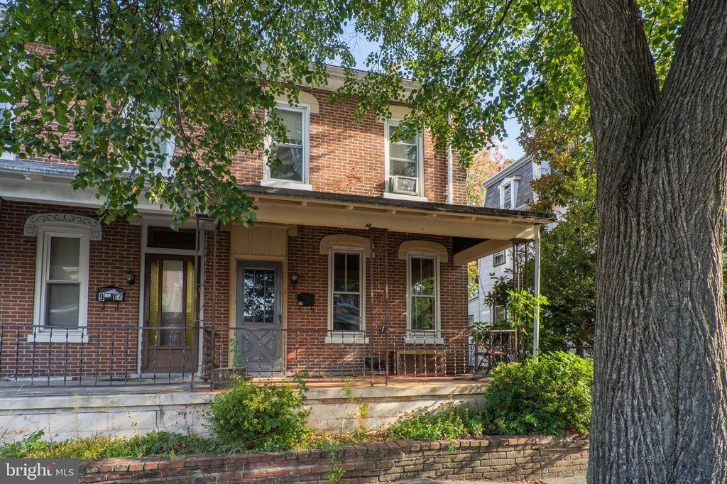 11 E 4th St, Pottstown, PA 19464