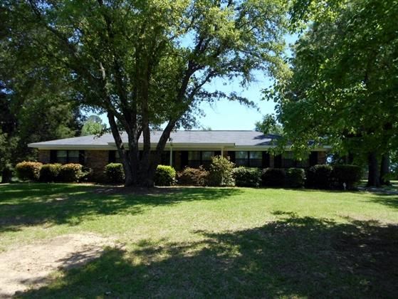 286 Old Yorkville Rd, Columbus, MS 39702