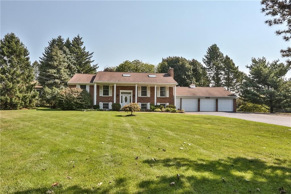 3080 Clover St, Pittsford, NY 14534