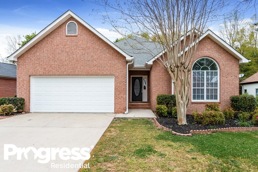 150 Carriage Chas, Fayetteville, GA 30214