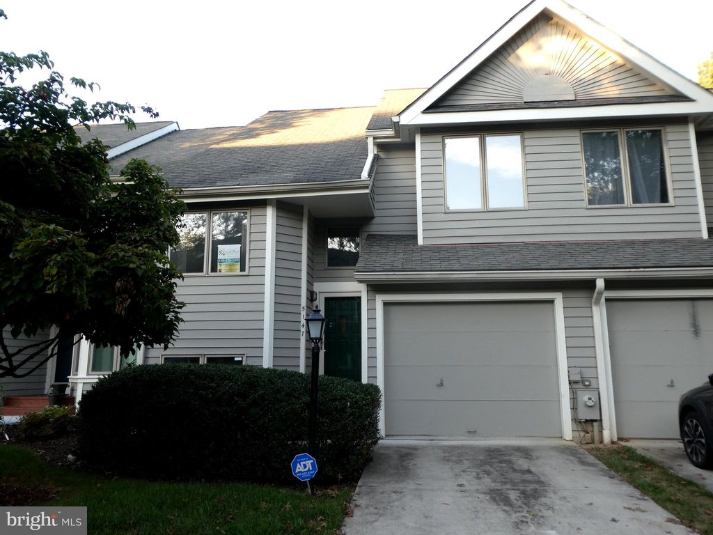 5147 Columbia Rd #832, Columbia, MD 21044