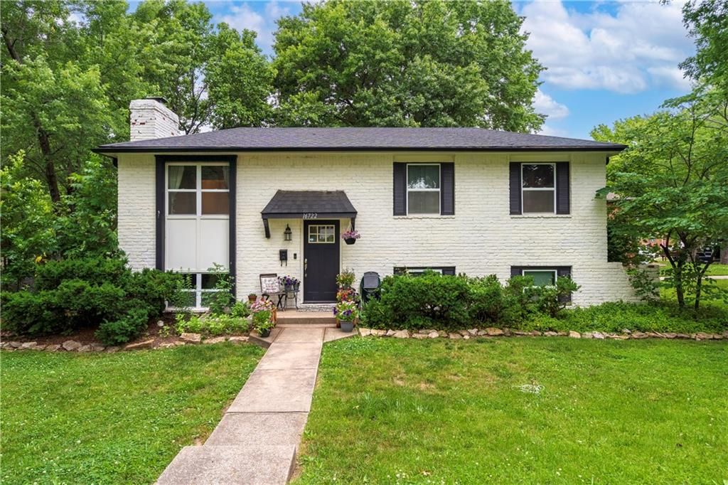 16722 E  35th Ter, Independence, MO 64055