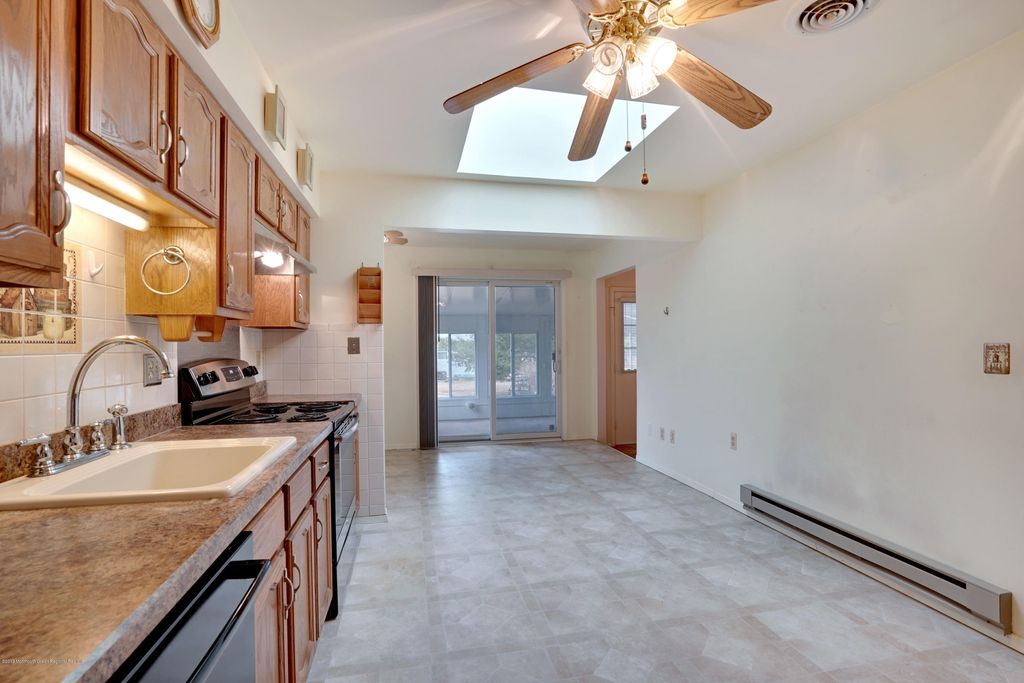crestwood village 7 whiting nj homes for sale