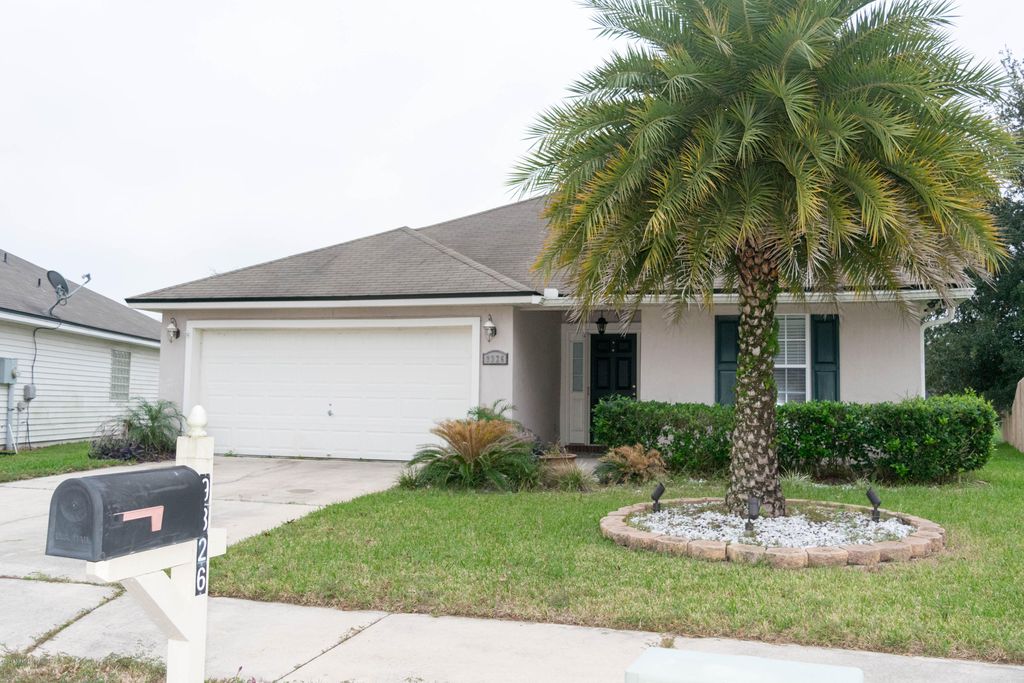 9326 Daniels Mill Dr, Jacksonville, FL 32244
