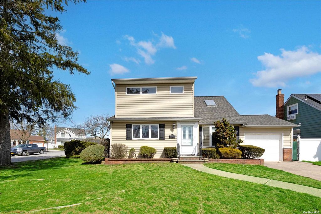 2661 Lexington Avenue, East Meadow, NY 11554 Trulia