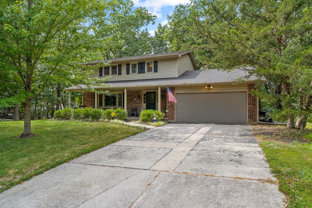 505 Woodridge Dr, Columbia, MO 65201