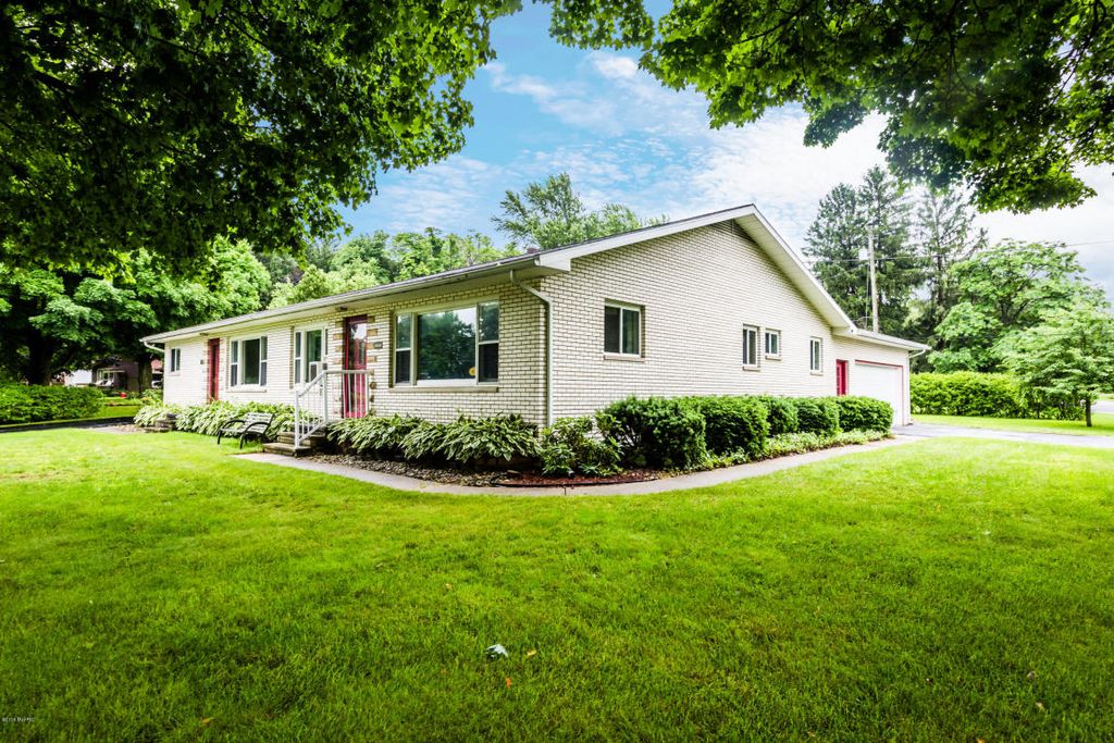 6860 Curtis Dr, Coloma, MI 49038 Trulia