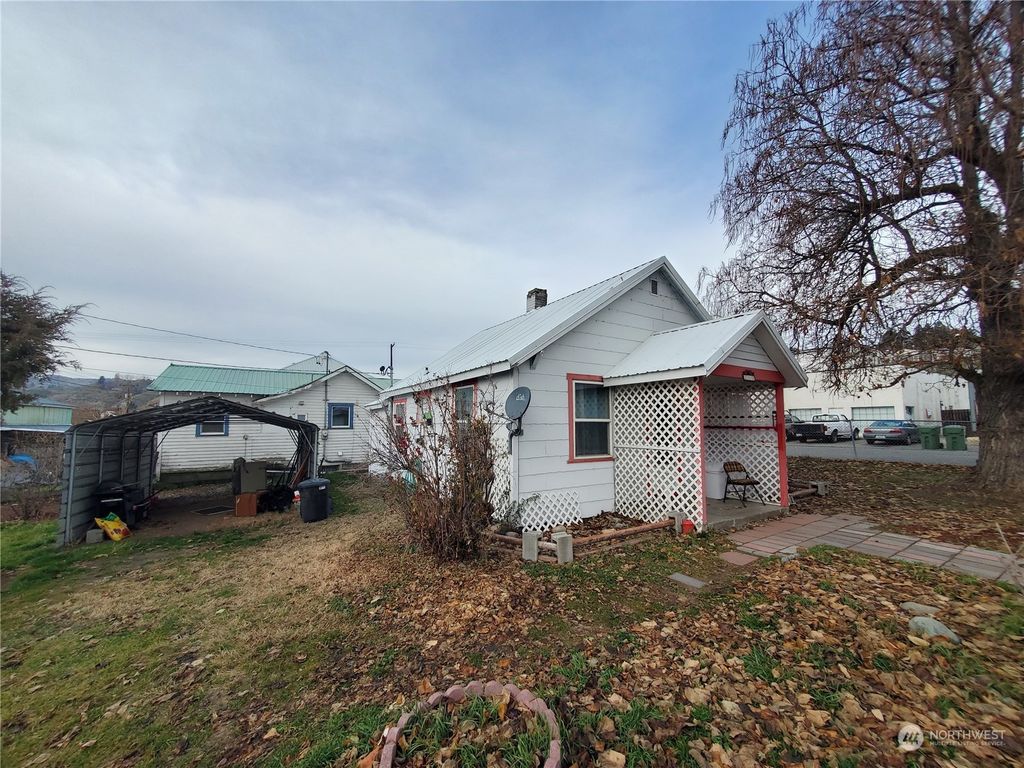 217 Juniper Street N, Omak, WA 98841 Trulia
