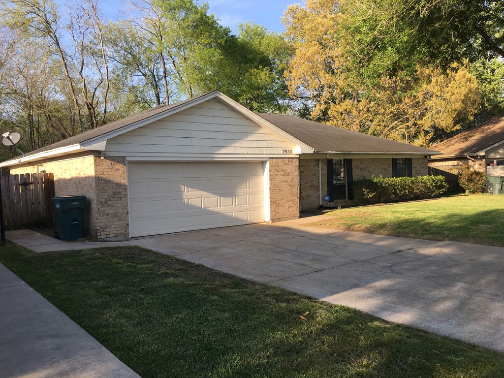 7930 Wilcox Ln, Beaumont, TX 77706