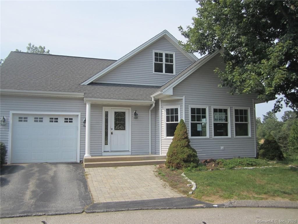 75 Fairway Dr #75, Colchester, CT 06415