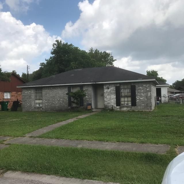 900 W Live Oak St, Angleton, TX 77515 Trulia