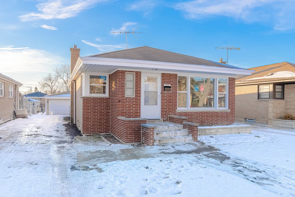 12836 S Ada St, Riverdale, IL 60827