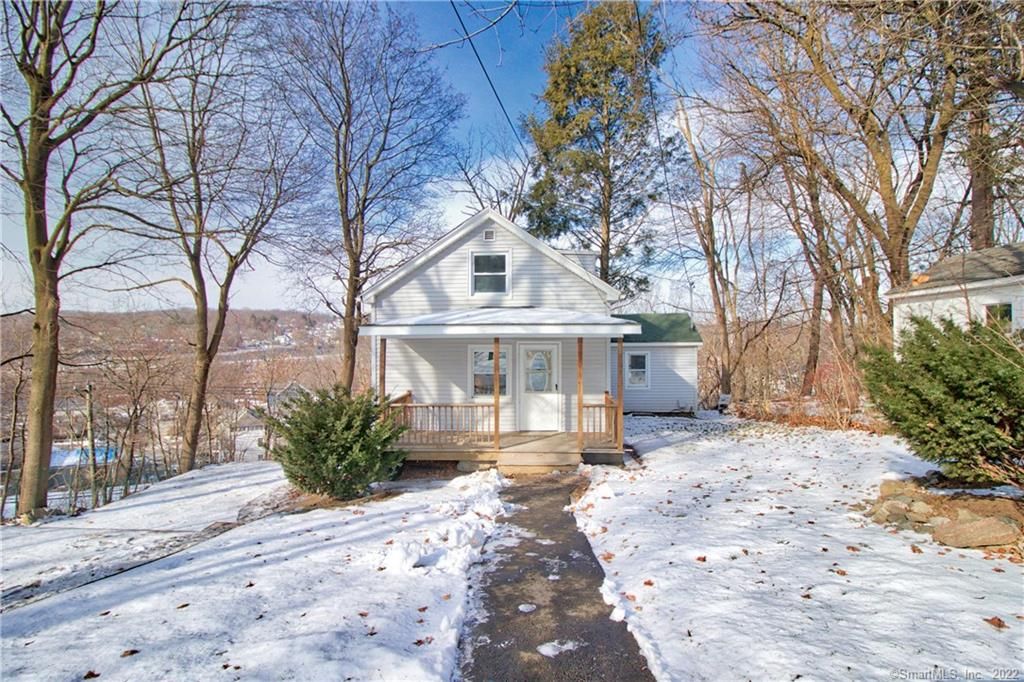 53 Faber Ave, Waterbury, CT 06704