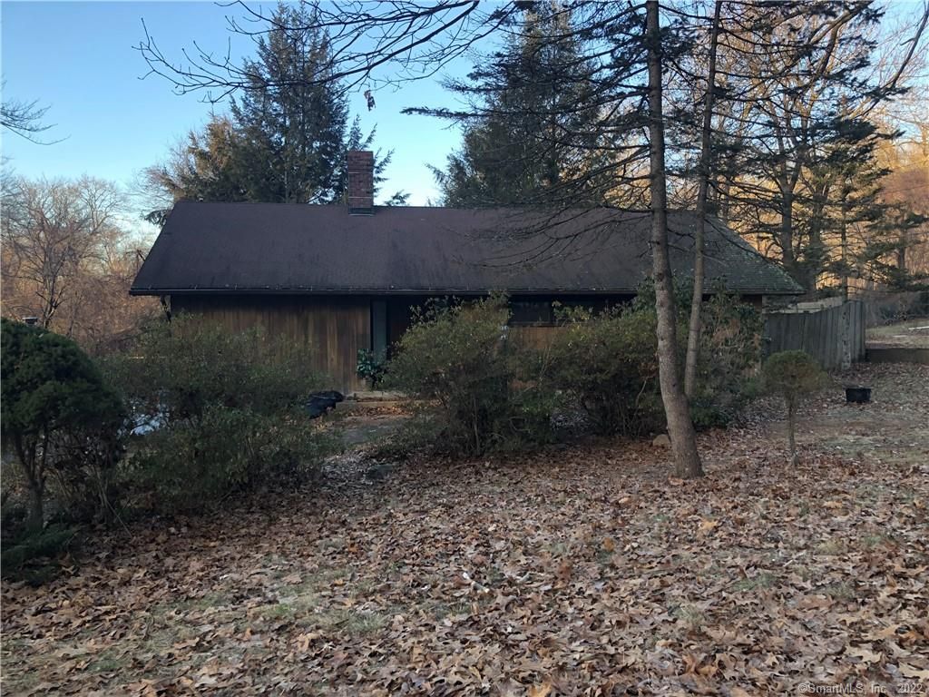 538 Old Post Rd, Tolland, CT 06084