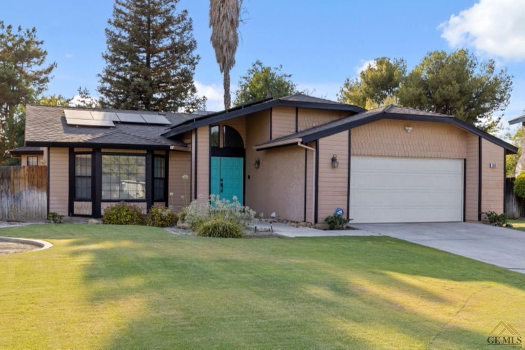 3505 Sonoita Dr, Bakersfield, CA 93309