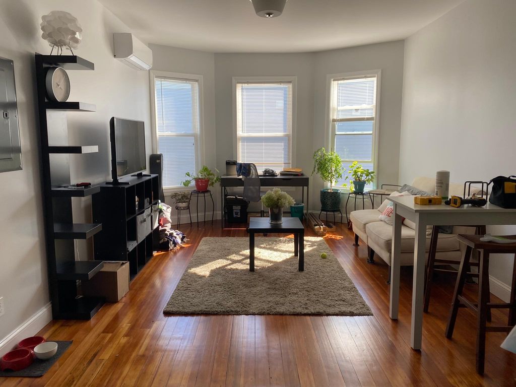 13 Beckford St #1, Beverly, MA 01915