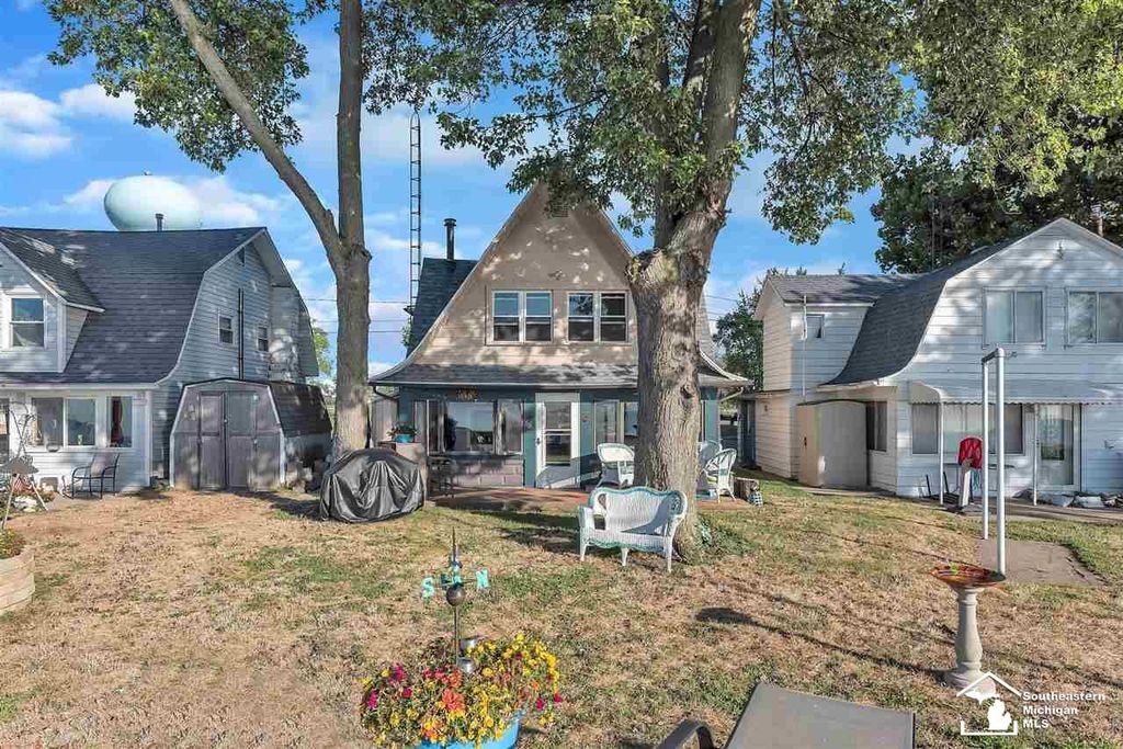 4661 Allen Cove Rd, Luna Pier, MI 48157 3 Bed, 2 Bath SingleFamily