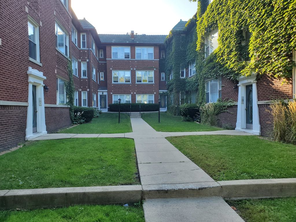 4654 N Saint Louis Ave #3F, Chicago, IL 60625