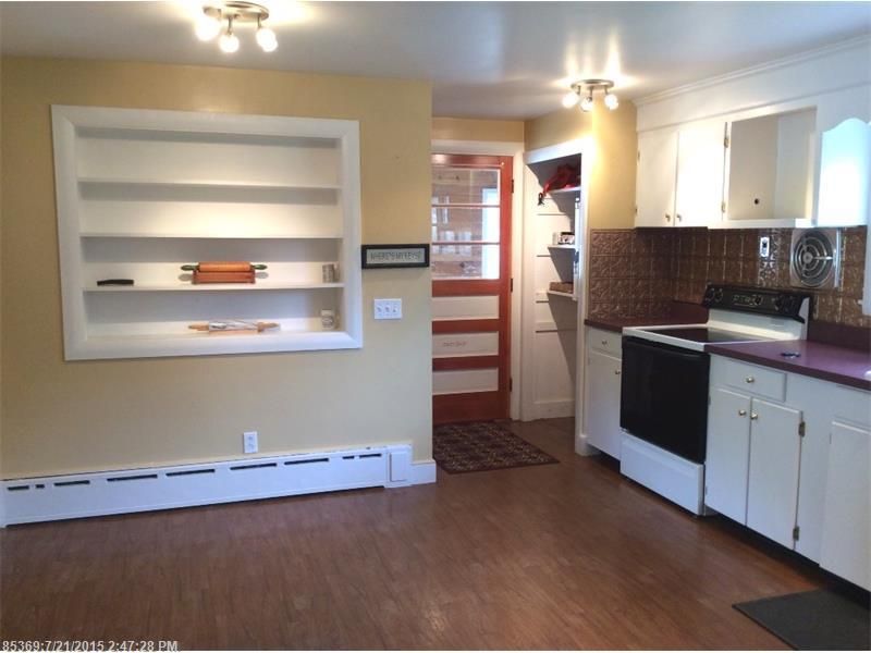 11 Hoyt St, Springvale, ME 3 Bed, 1 Bath SingleFamily